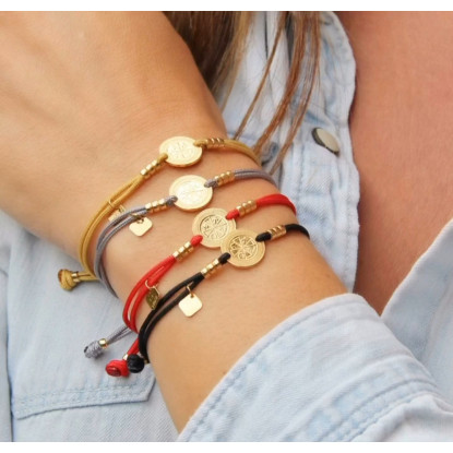 Pulsera Talismán plata bañada en oro 18kl